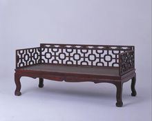 明黃花梨十字連方羅漢床 明黃花梨十字連方羅漢床