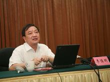2009年7月李慎明在鄭州講學