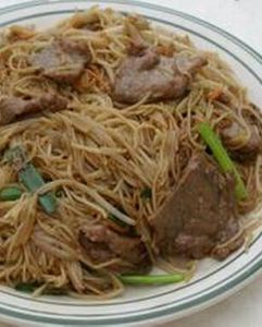 蚝油牛肉炒米粉 蚝油牛肉炒米粉