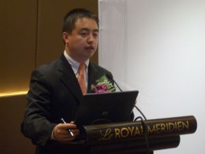 邢波[東軟集團副總裁]