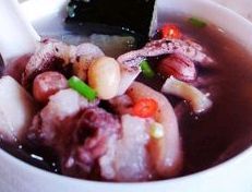 紅棗花生豬瘦肉煲章魚乾 紅棗花生豬瘦肉煲章魚乾