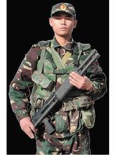 09霰彈槍斜跨背負