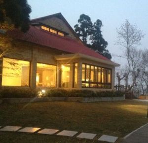 白雲飯店 白雲飯店