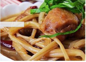 辣味金針菇雞塊 辣味金針菇雞塊