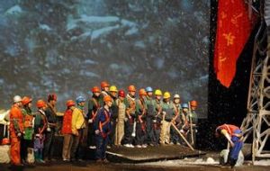 熱血融冰 熱血融冰