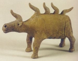 灰陶犀牛 灰陶犀牛