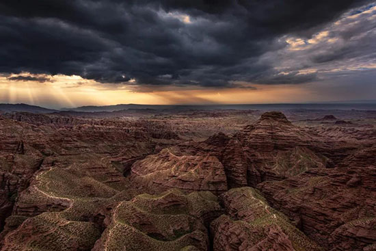 等一個人,陪我去張掖。