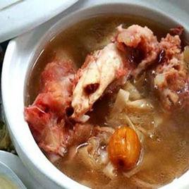 黨參淮山枸杞豬手湯 黨參淮山枸杞豬手湯
