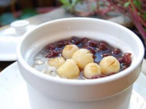 花生芋頭糖水 花生芋頭糖水