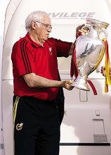 率領西班牙奪得2008年歐洲杯冠軍