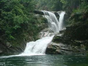 貝江龍貢峽谷漂流 貝江龍貢峽谷漂流