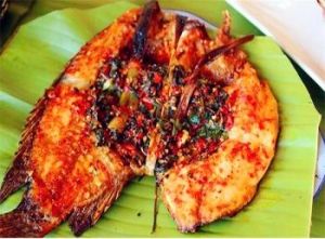 南姜蕉葉鹽烤魚 南姜蕉葉鹽烤魚
