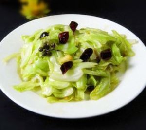 熗炒手撕捲心菜 熗炒手撕捲心菜