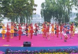 首屆“五月的鮮花”在杭州舉行