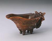 犀角雕梅枝仿古紋四足匜式杯