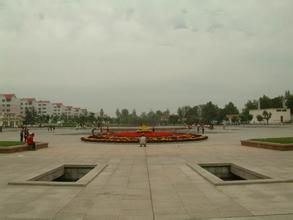 百脈泉廣場 百脈泉廣場