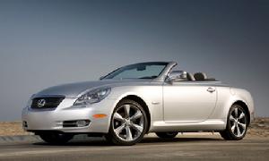 資料圖片：雷克薩斯2010款SC430敞篷跑車