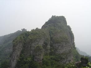 穿岩 穿岩
