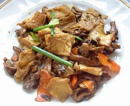 金針雲耳蒸牛肉 金針雲耳蒸牛肉