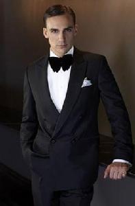 亨利·勞埃德-休斯 亨利·勞埃德-休斯