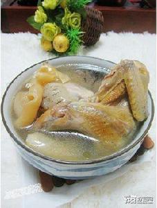 花膠海參燉鷓鴣 花膠海參燉鷓鴣