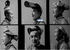 “耍草帽花的魔術大師”