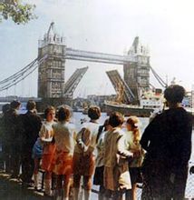 《看得見風景的房間》[1985年英國電影]