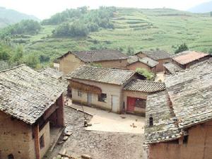 功山鎮白龍村委會白龍箐村村莊一角