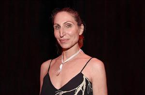 邦尼·阿倫斯 邦尼·阿倫斯