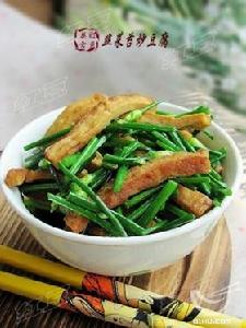 韭菜苔炒豆腐 韭菜苔炒豆腐