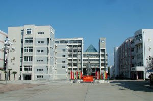 江蘇省黃橋中學 江蘇省黃橋中學