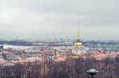 更名三次的聖彼得堡，執拗地保存了18世紀的華美