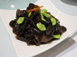 芥末拌木耳 芥末拌木耳