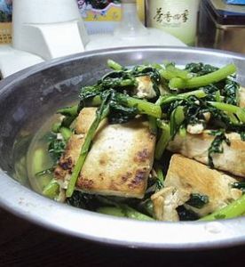 茼蒿炒豆腐 茼蒿炒豆腐