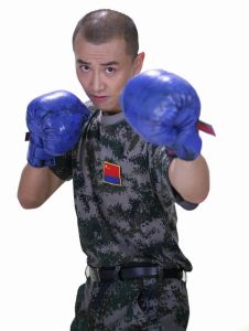 金為珩飾演金子揚