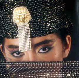 妖女[梅艷芳音樂專輯]