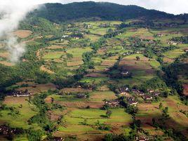 店房村[元江縣咪哩鄉甘岔村民委員會下轄村]