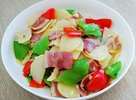 培根炒土豆片 培根炒土豆片