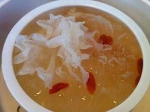 銀耳紅棗地瓜湯 銀耳紅棗地瓜湯