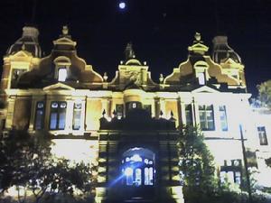 夜幕中的1888研究所