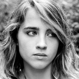 阿黛拉·哈內爾 阿黛拉·哈內爾