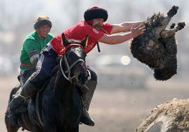 馬背叼羊 馬背叼羊