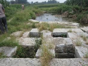 四眼子井 四眼子井