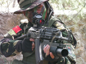 《狙擊生死線》劇照