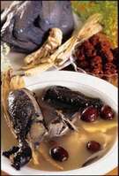 烏骨雞歸黃湯 烏骨雞歸黃湯