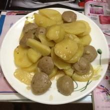 肉丸土豆蓋澆飯 肉丸土豆蓋澆飯