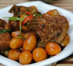 鳳眼果燜鴨 鳳眼果燜鴨