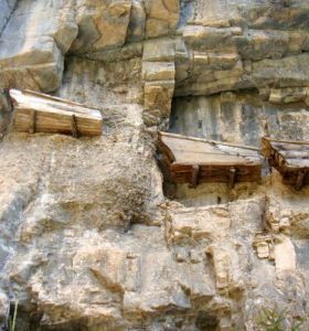 肖壩崖墓 肖壩崖墓