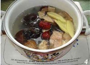 黑耳香菇墨魚湯 黑耳香菇墨魚湯