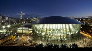 台灣第一座國際性大型綜合體育館台北小巨蛋